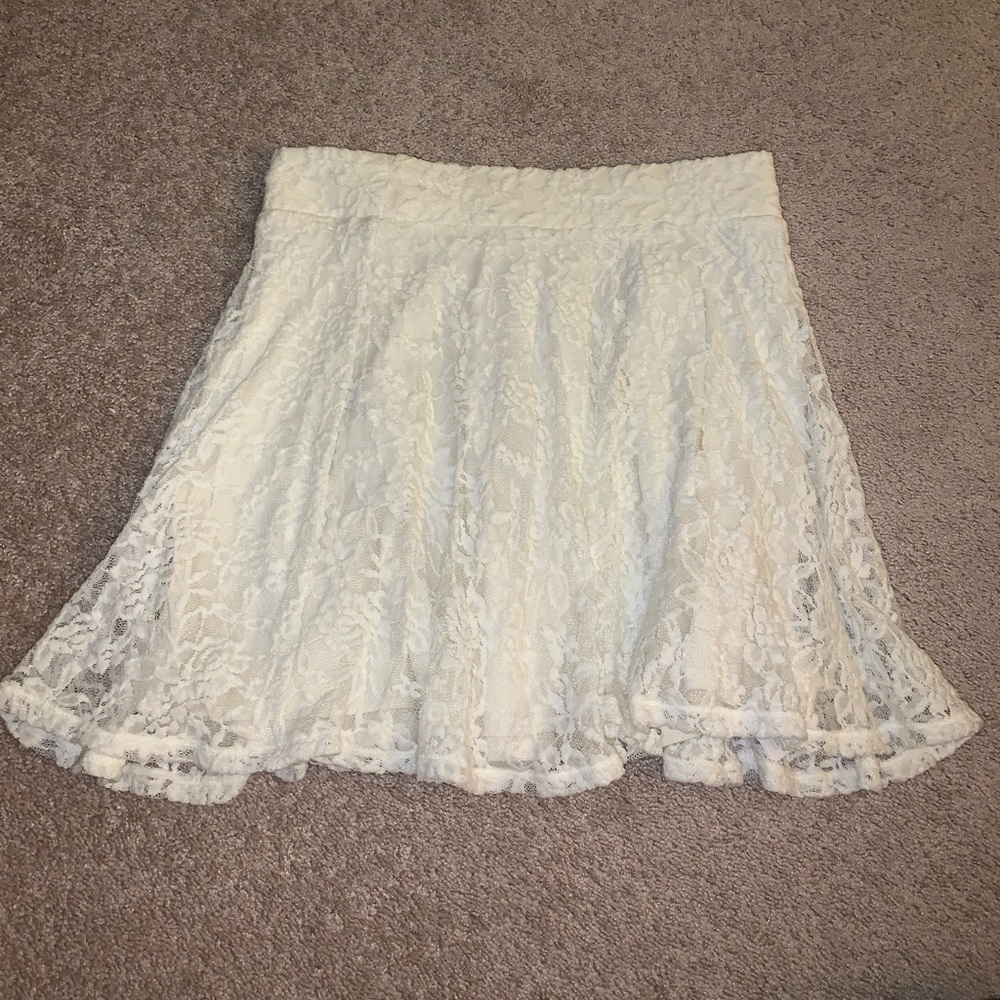 White lace Hollister skirt